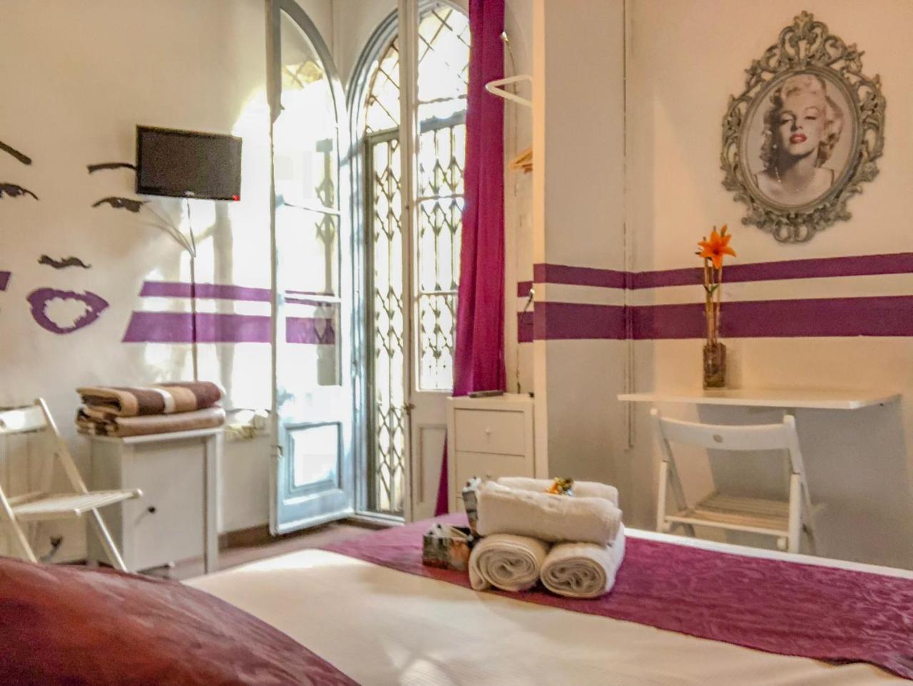 La Isla Hostal Barcelona Exteriér fotografie